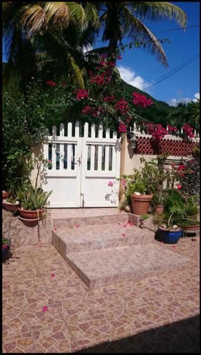 Casa Lof Bed and Breakfast Case-Pilote Εξωτερικό φωτογραφία